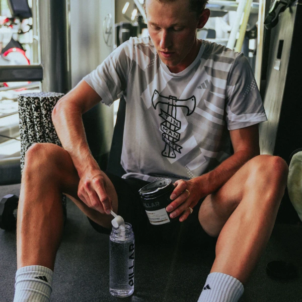 ULTRA IMMUNE C – witaminy na odporność i regenerację dla sportowców (smak tropikalny)